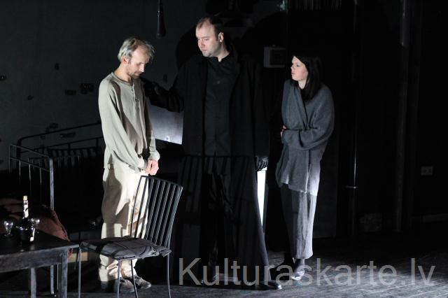 Ventspils teātra izrāde M.Zīverts "Kāds, kas slēpjas tumsā" ("Cenzūra") 2012.g.